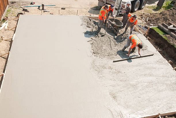 Best Custom concrete contractor  in Frederickson, WA